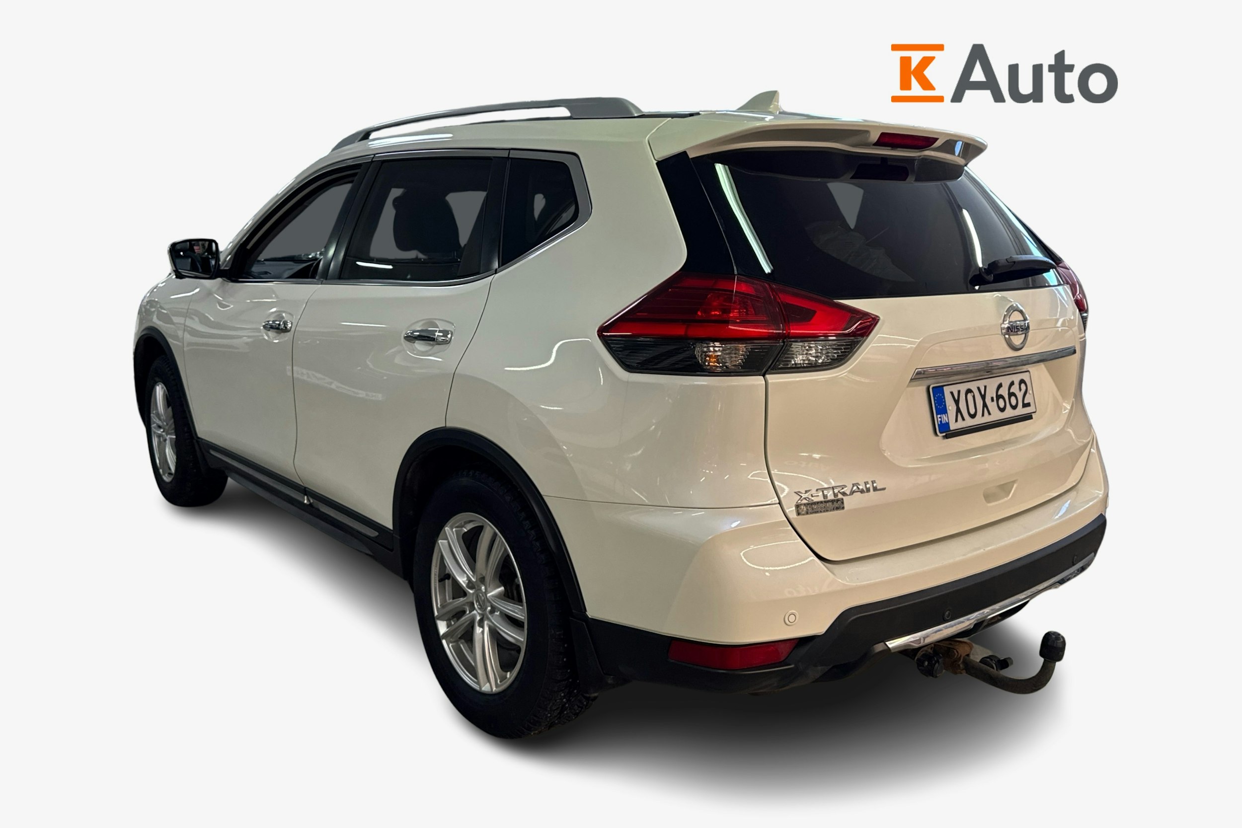 valkoinen Nissan X-Trail 2018 kuva 2.