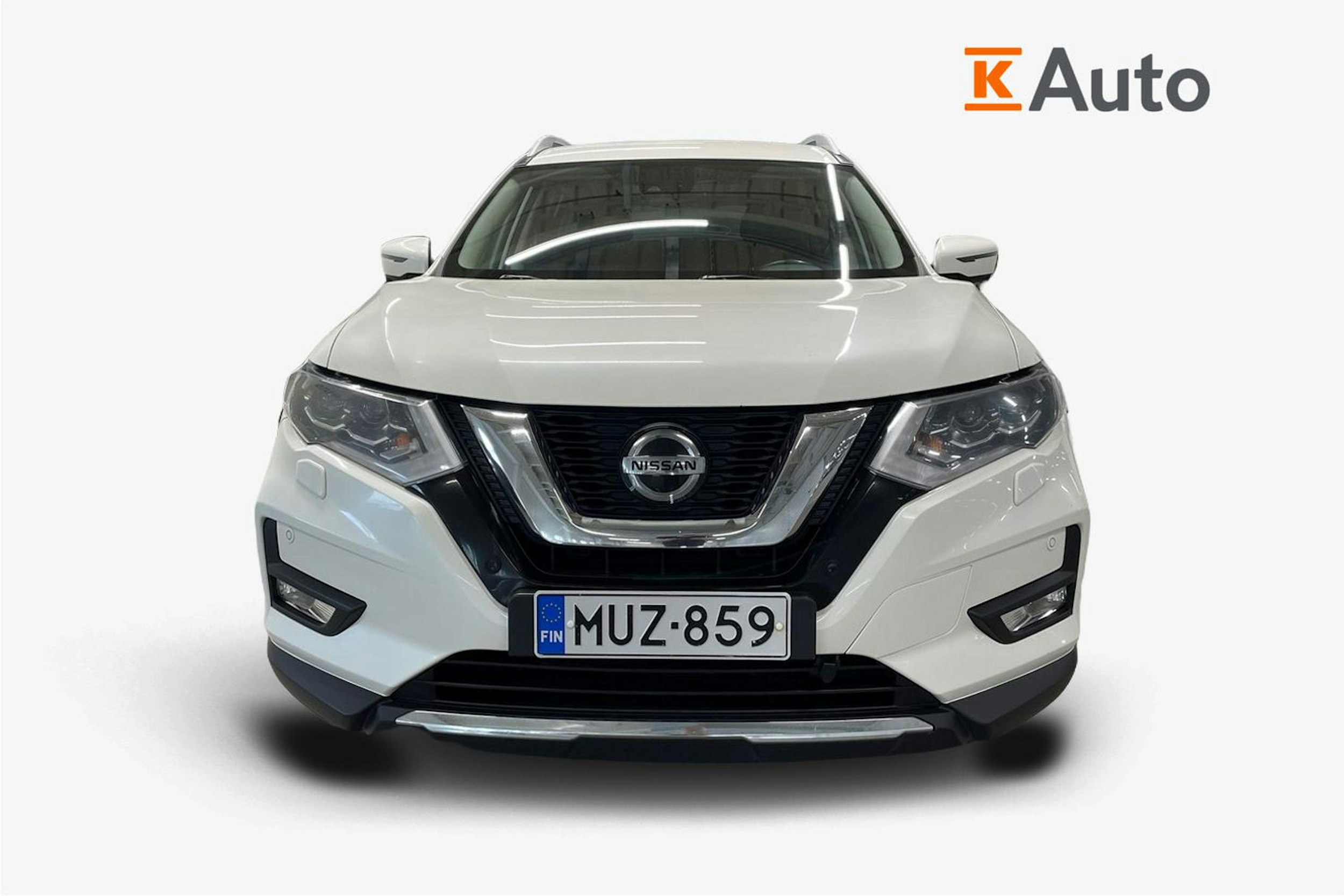 valkoinen Nissan X-Trail 2019 kuva 5.