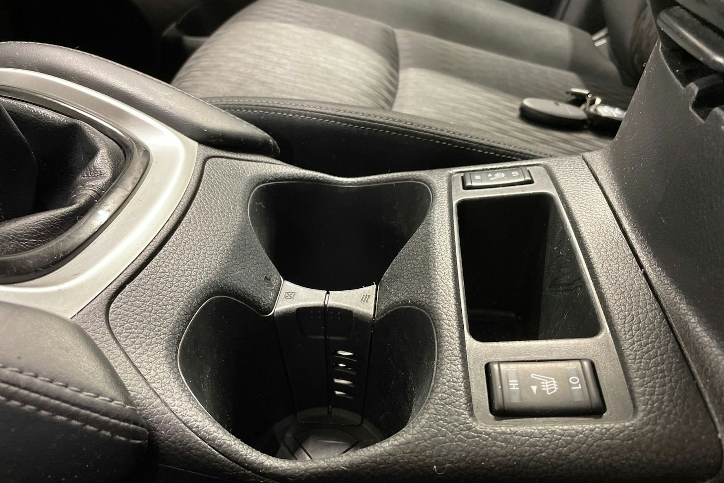 valkoinen Nissan X-Trail 2019 kuva 21.