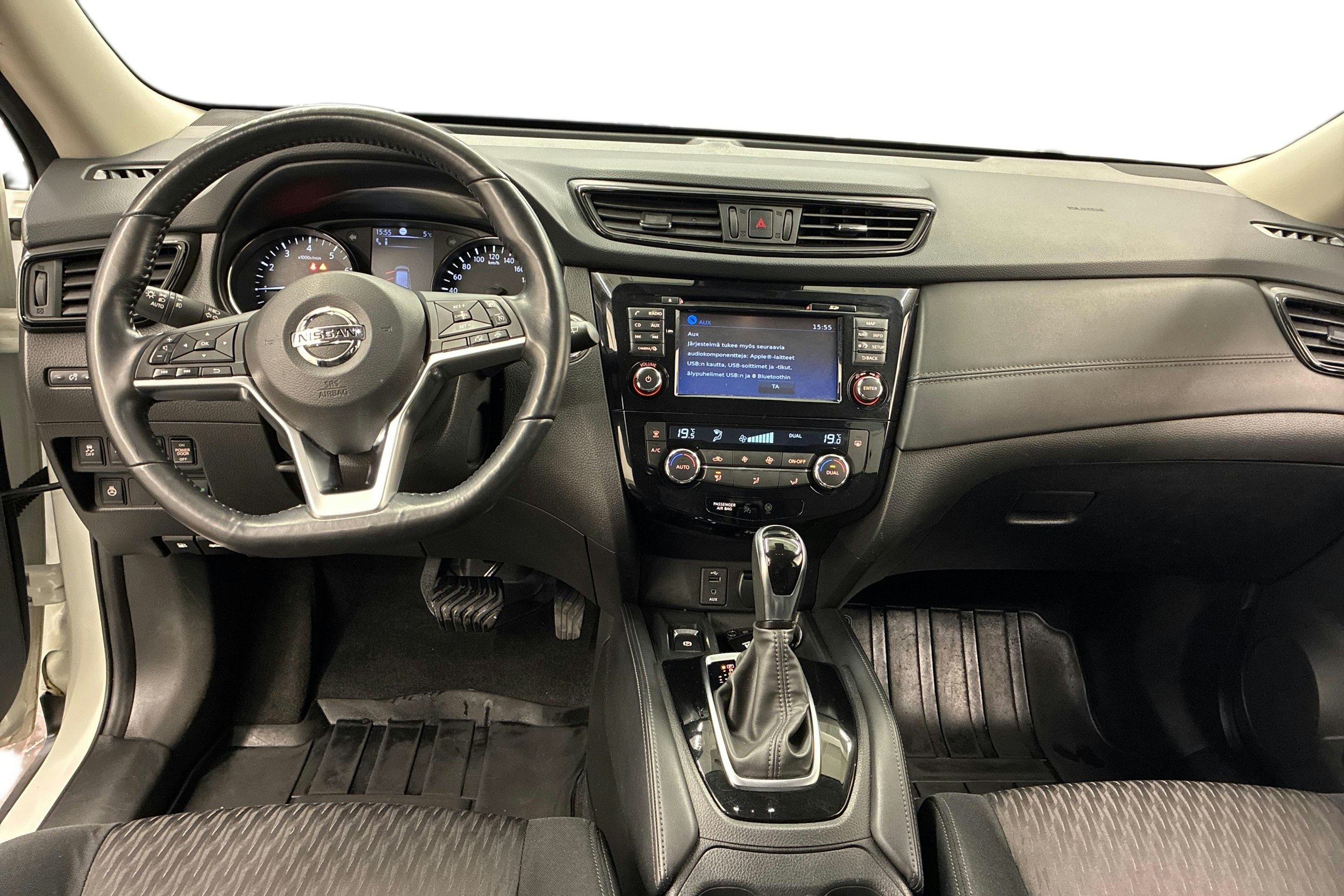 valkoinen Nissan X-Trail 2020 kuva 9.