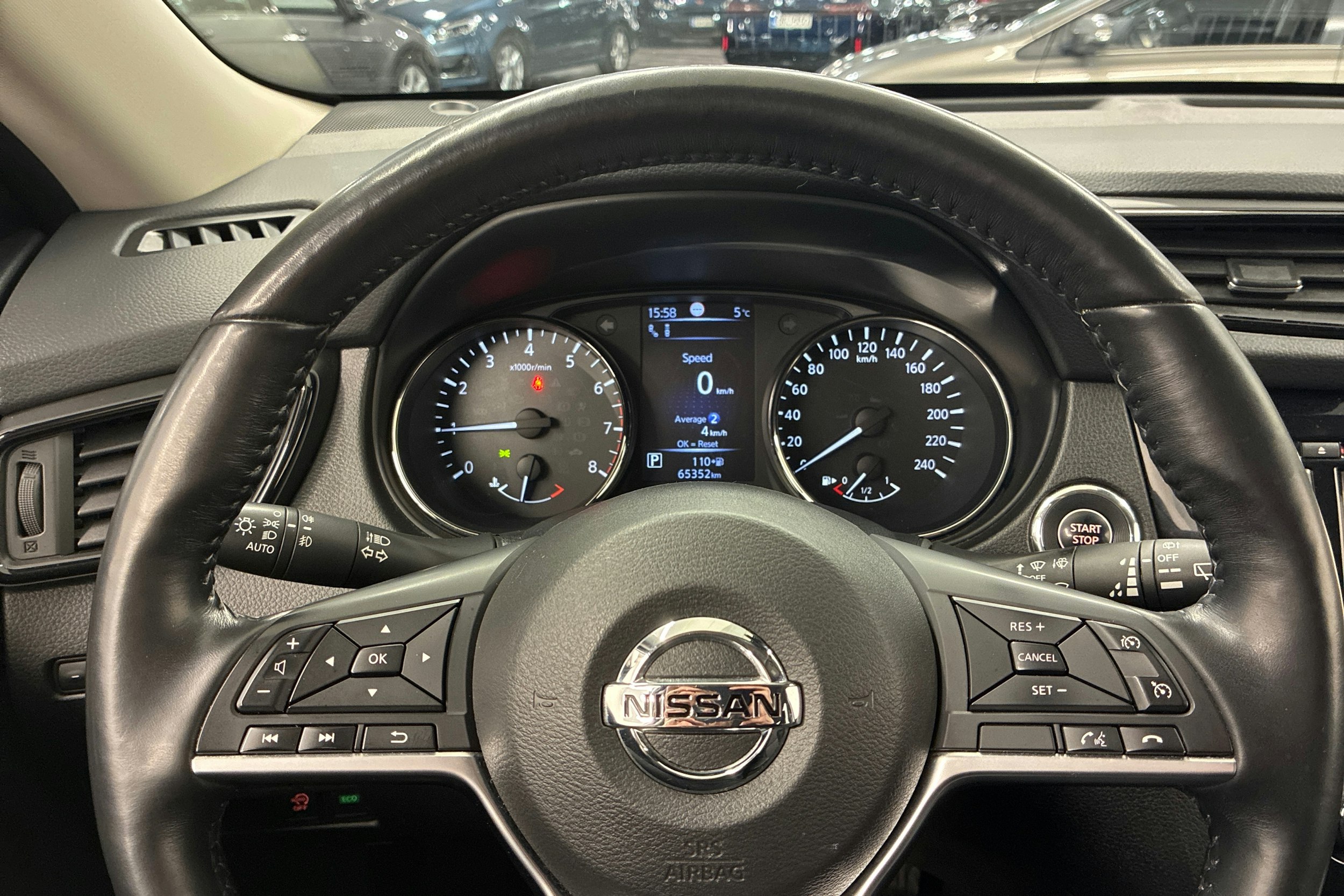 valkoinen Nissan X-Trail 2020 kuva 17.