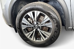 harmaa Nissan X-Trail 2023 kuva 11.