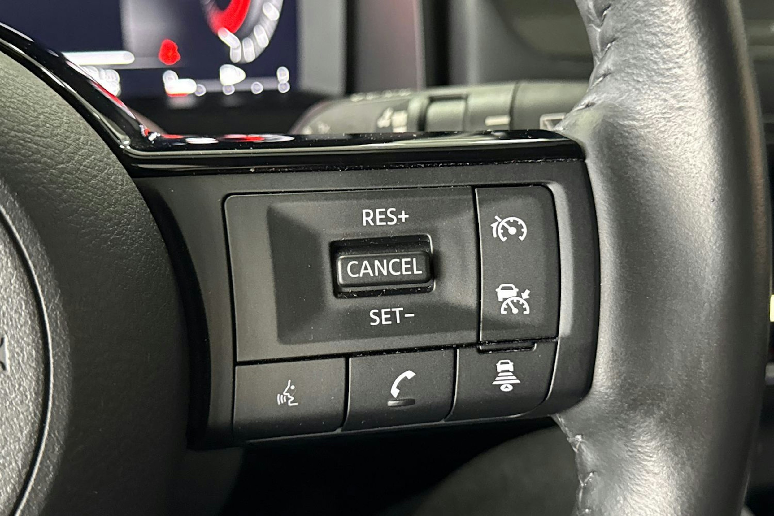harmaa Nissan X-Trail 2023 kuva 19.