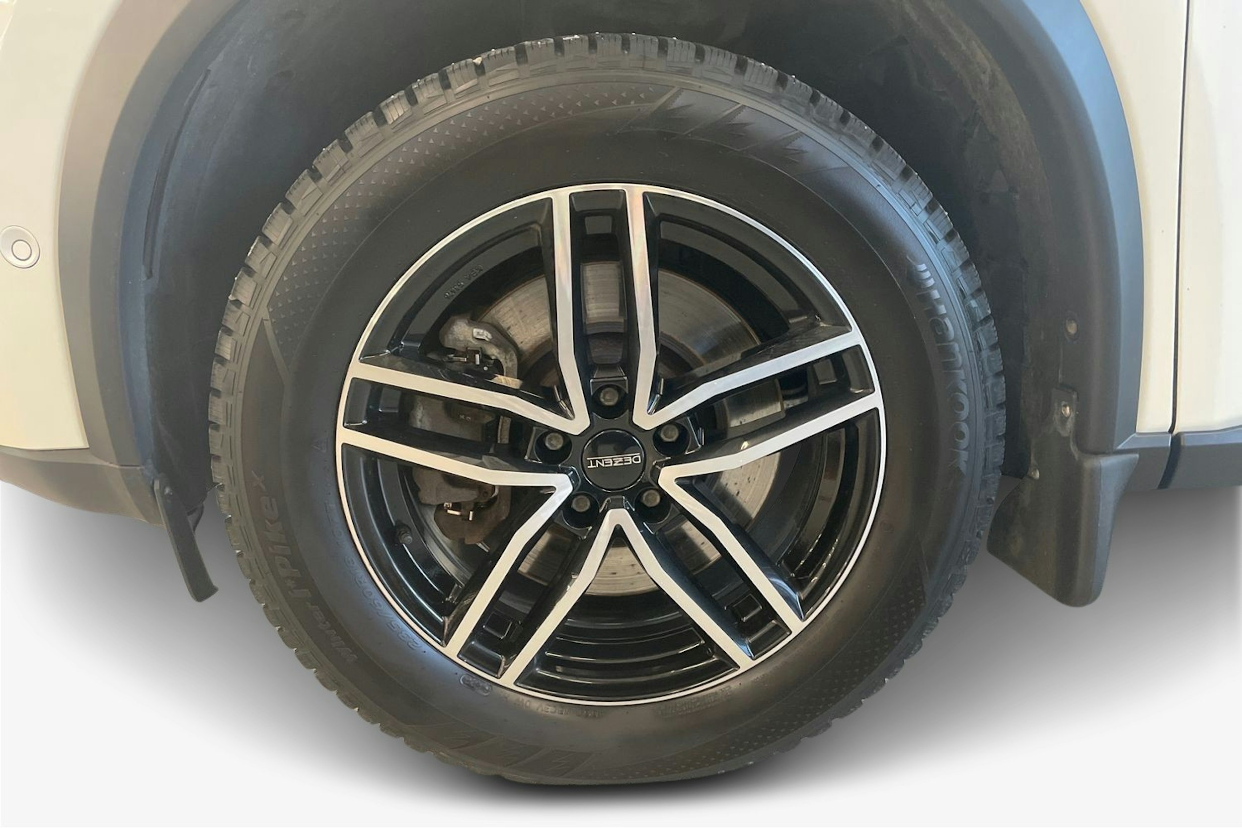 valkoinen Nissan X-TRAIL 2023 kuva 11.