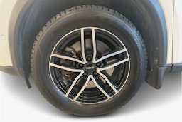 valkoinen Nissan X-TRAIL 2023 kuva 11.