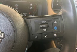 valkoinen Nissan X-TRAIL 2023 kuva 19.