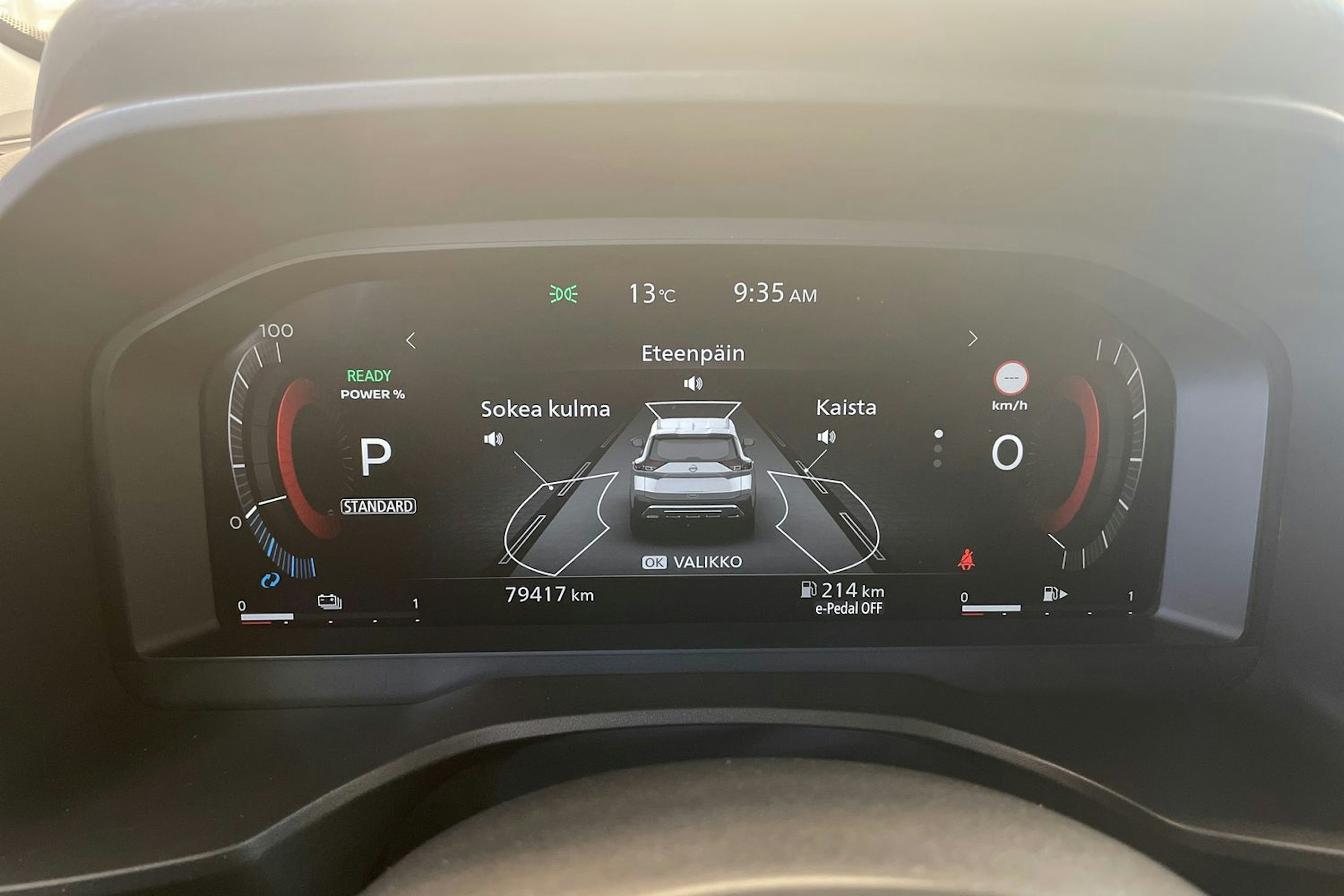 valkoinen Nissan X-TRAIL 2023 kuva 20.