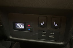 valkoinen Nissan X-TRAIL 2023 kuva 29.