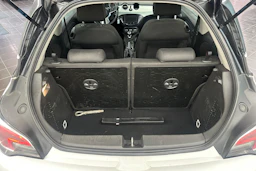 Valkoinen Opel Adam 2013 kuva 18.