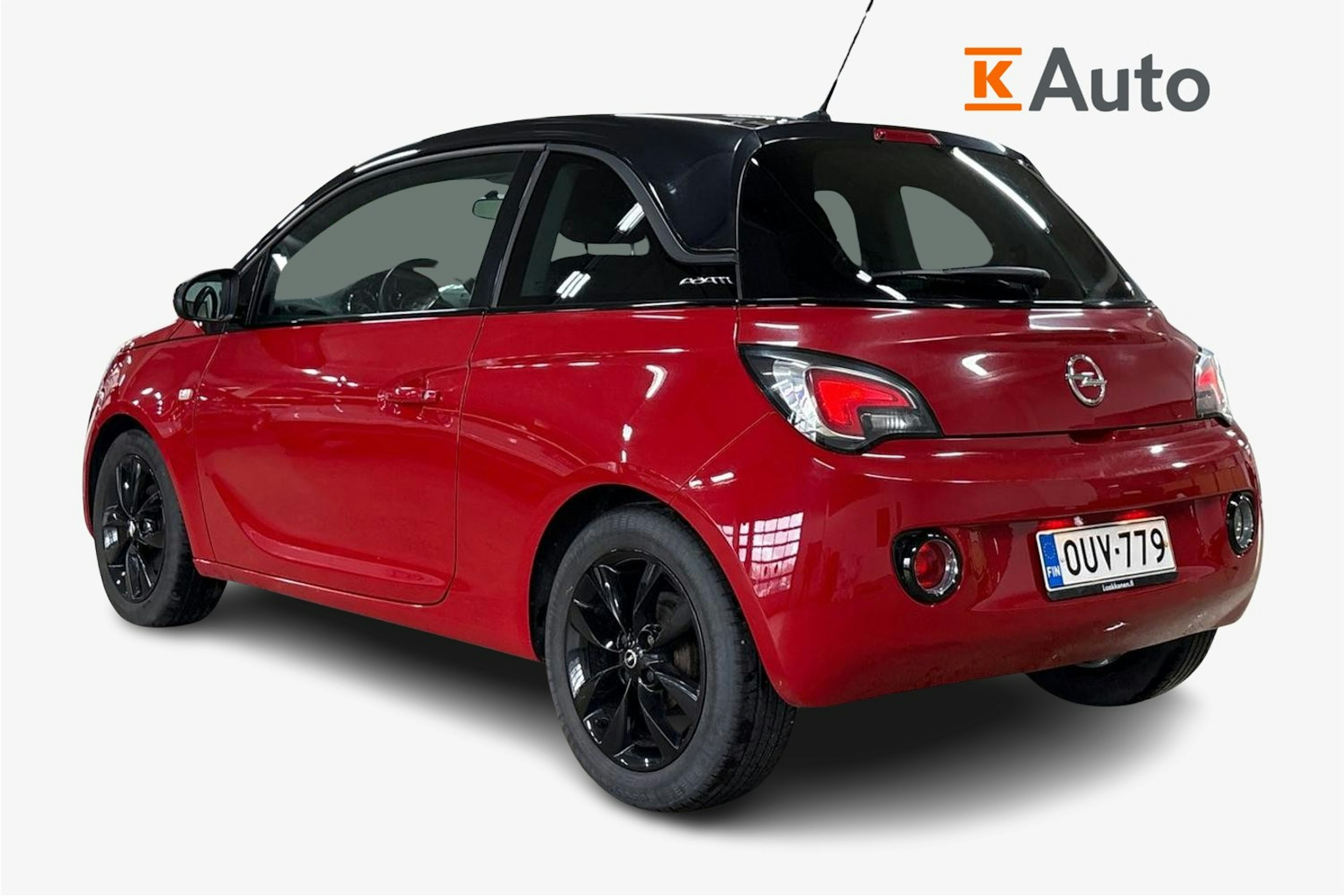 Punainen Opel Adam 2015 kuva 2.
