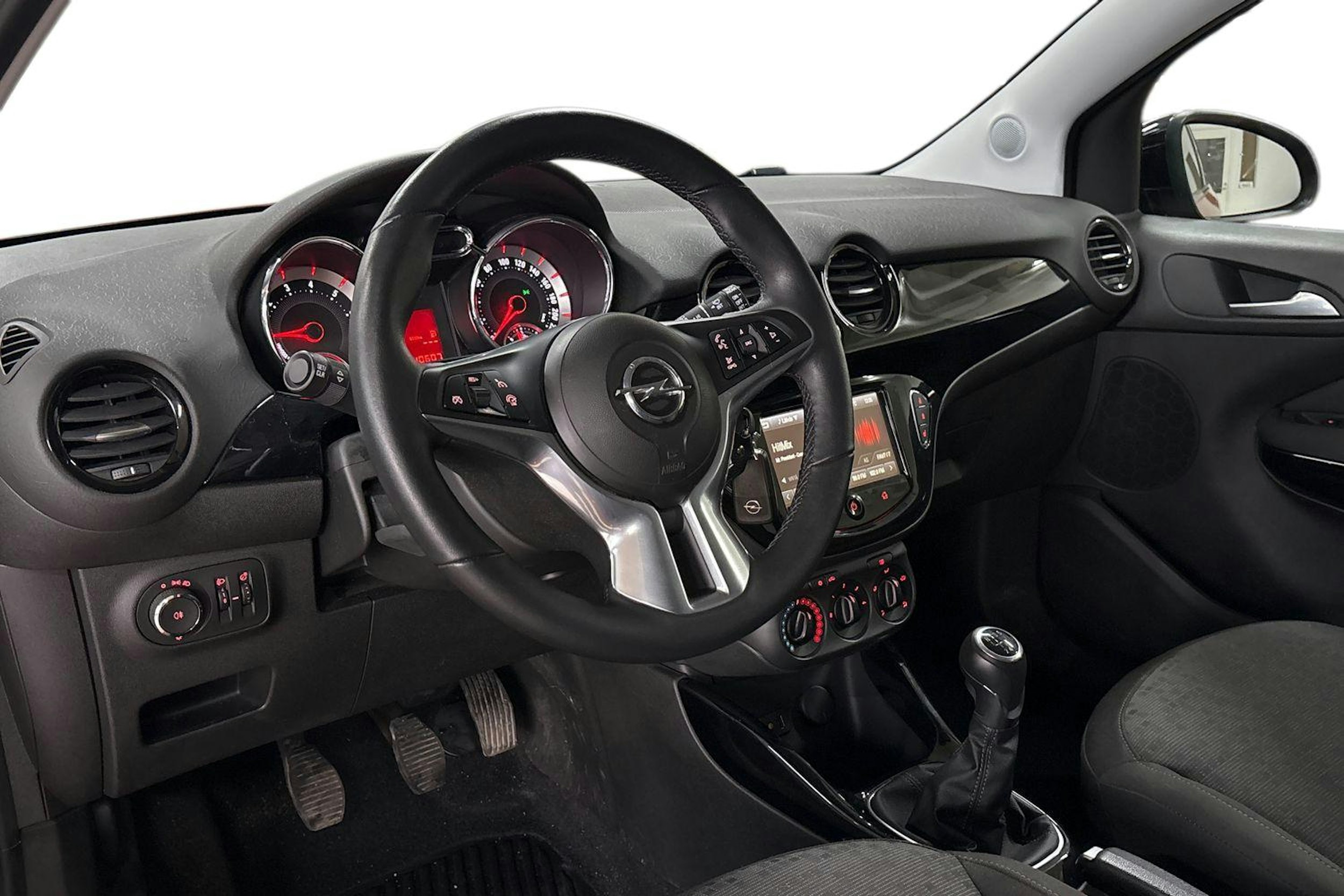 Punainen Opel Adam 2015 kuva 7.