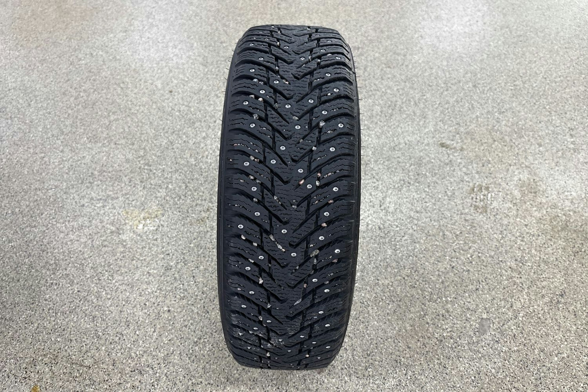 Punainen Opel Adam 2015 kuva 26.