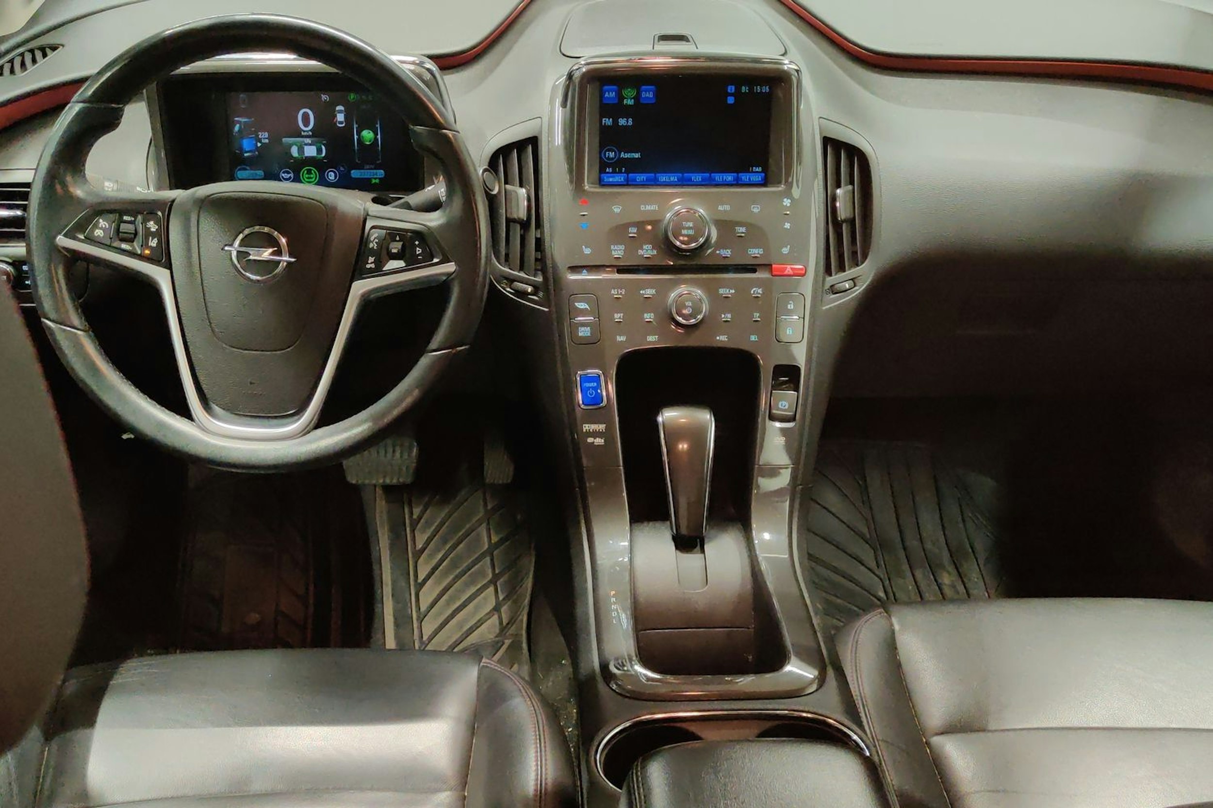 Punainen Opel Ampera 2012 kuva 9.