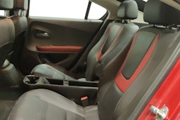 Punainen Opel Ampera 2012 kuva 10.