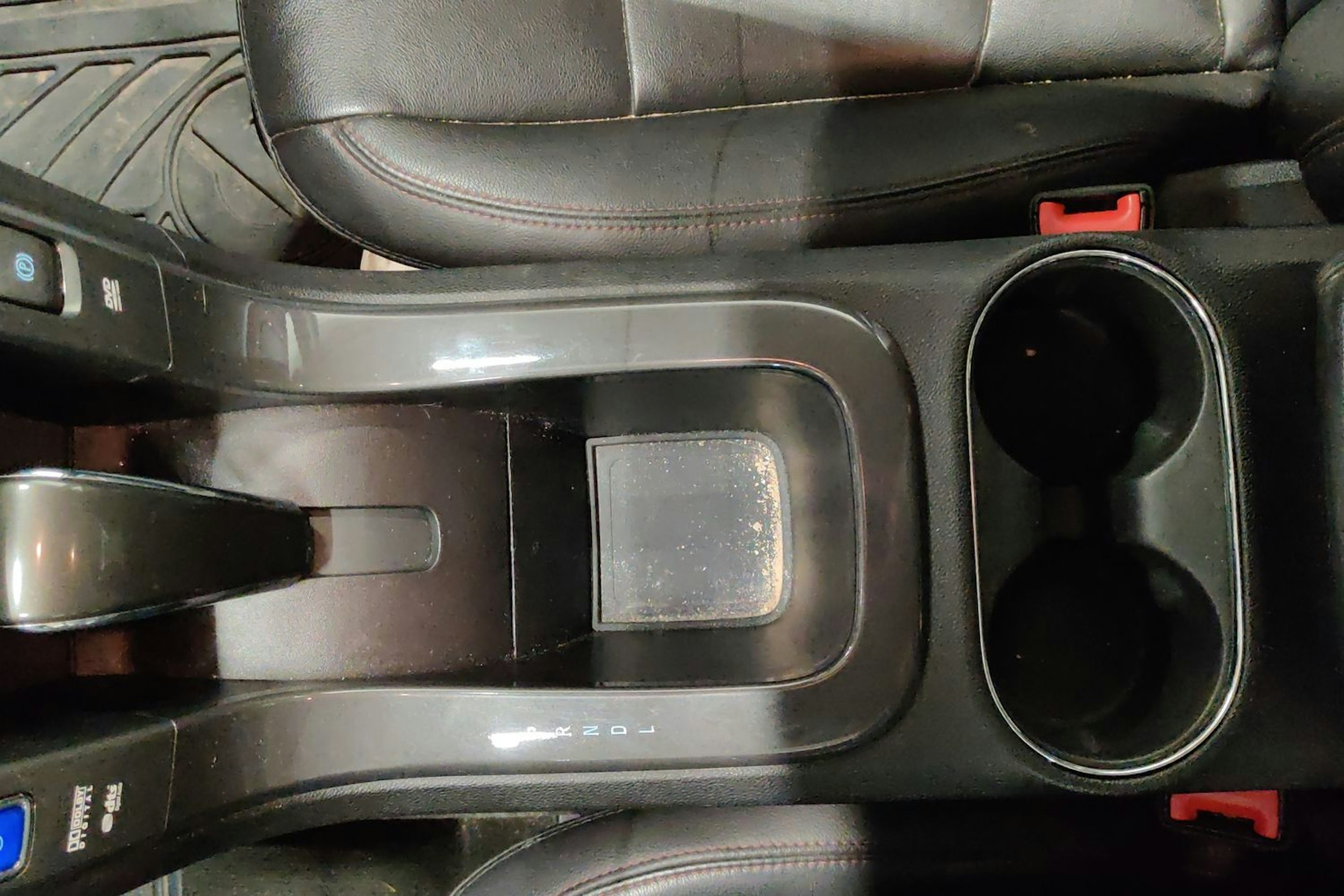 Punainen Opel Ampera 2012 kuva 17.