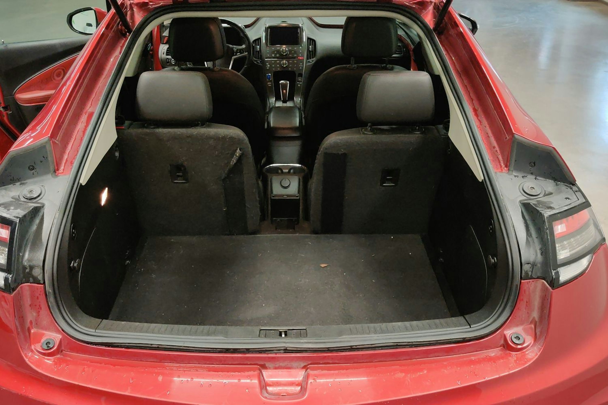 Punainen Opel Ampera 2012 kuva 20.