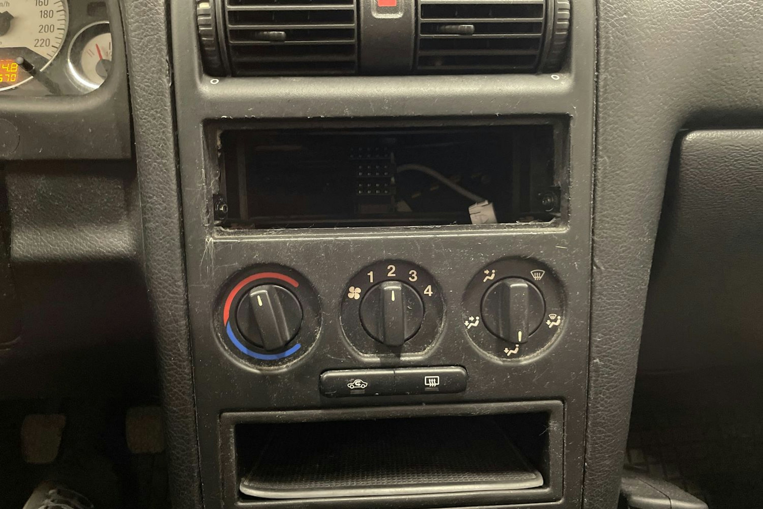 hopea Opel Astra 2001 kuva 17.