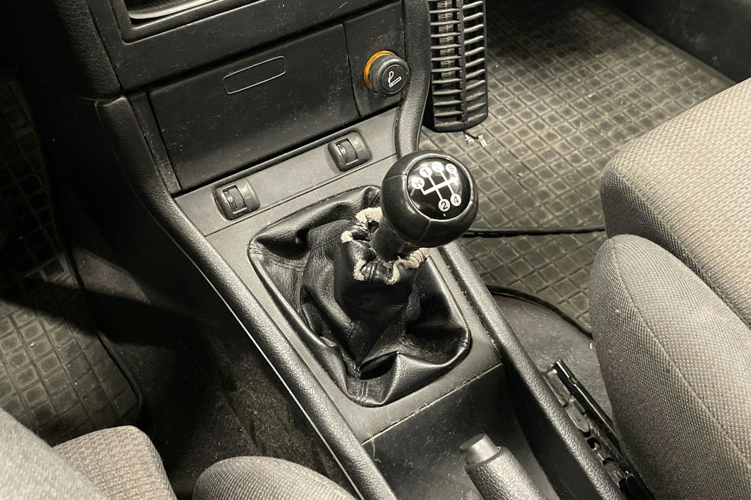 hopea Opel Astra 2001 kuva 19.