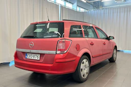 punainen Opel Astra 2005 kuva 7.