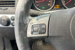 punainen Opel Astra 2005 kuva 18.
