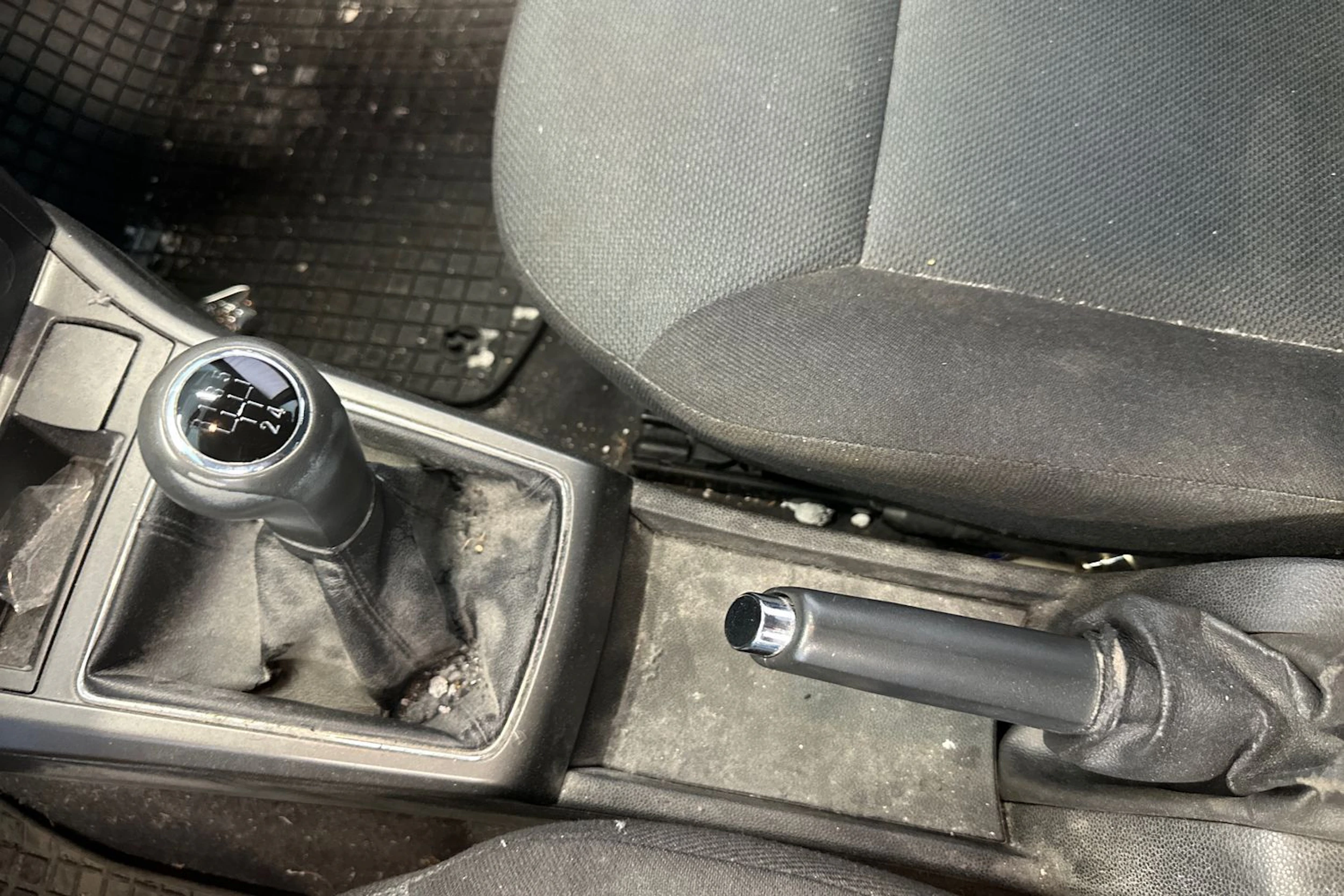 punainen Opel Astra 2005 kuva 21.