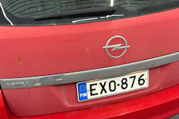 punainen Opel Astra 2005 kuva 34.