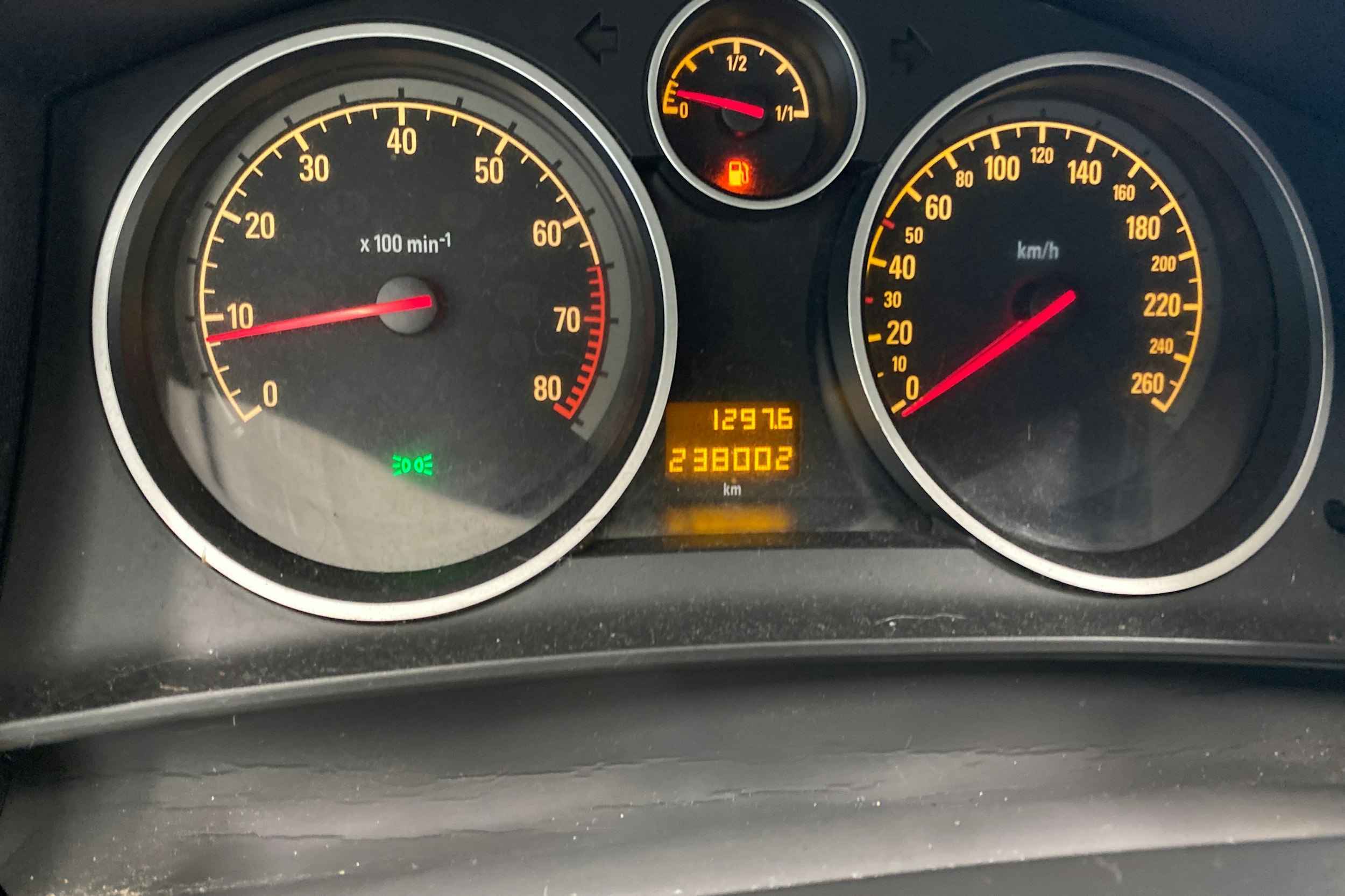 Ruskea (beige) Opel ASTRA 2005 kuva 13.