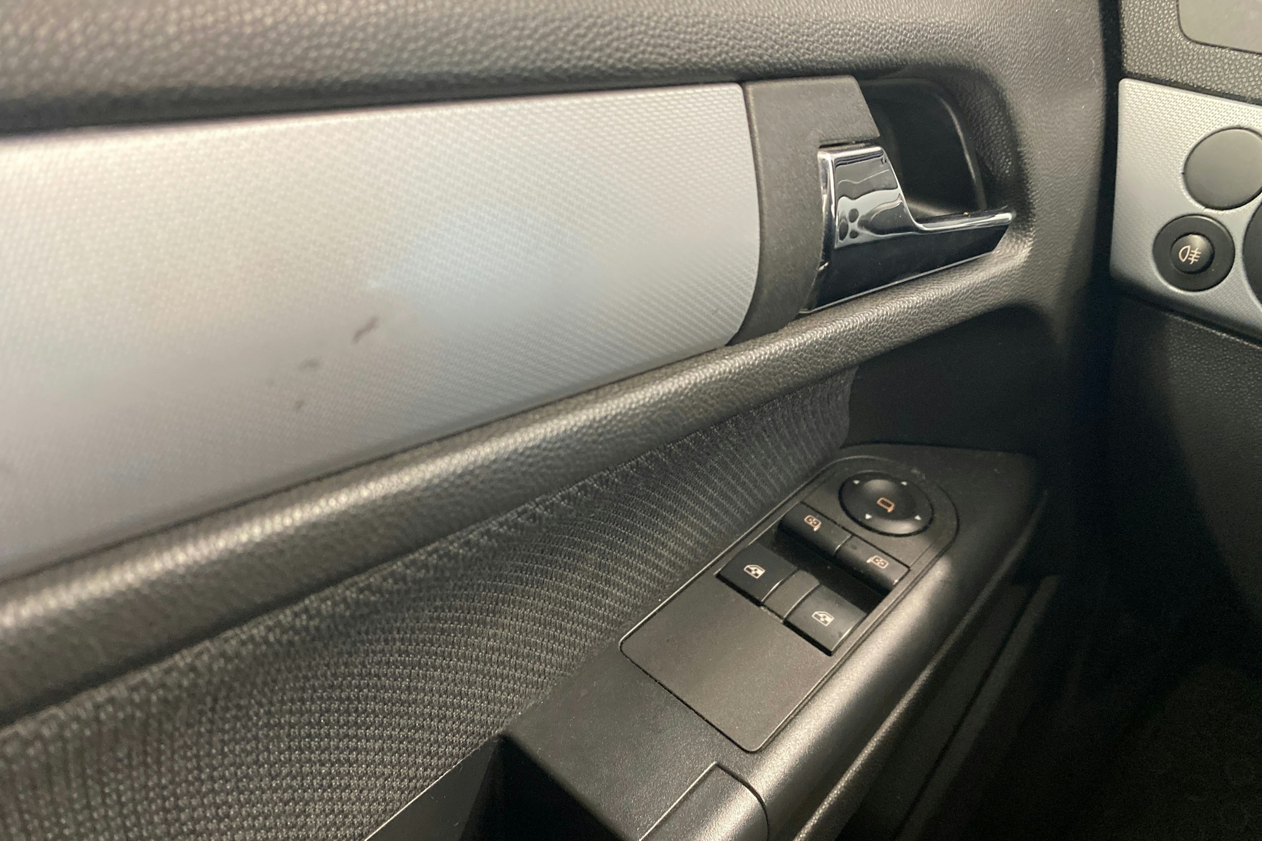 Ruskea (beige) Opel ASTRA 2005 kuva 16.