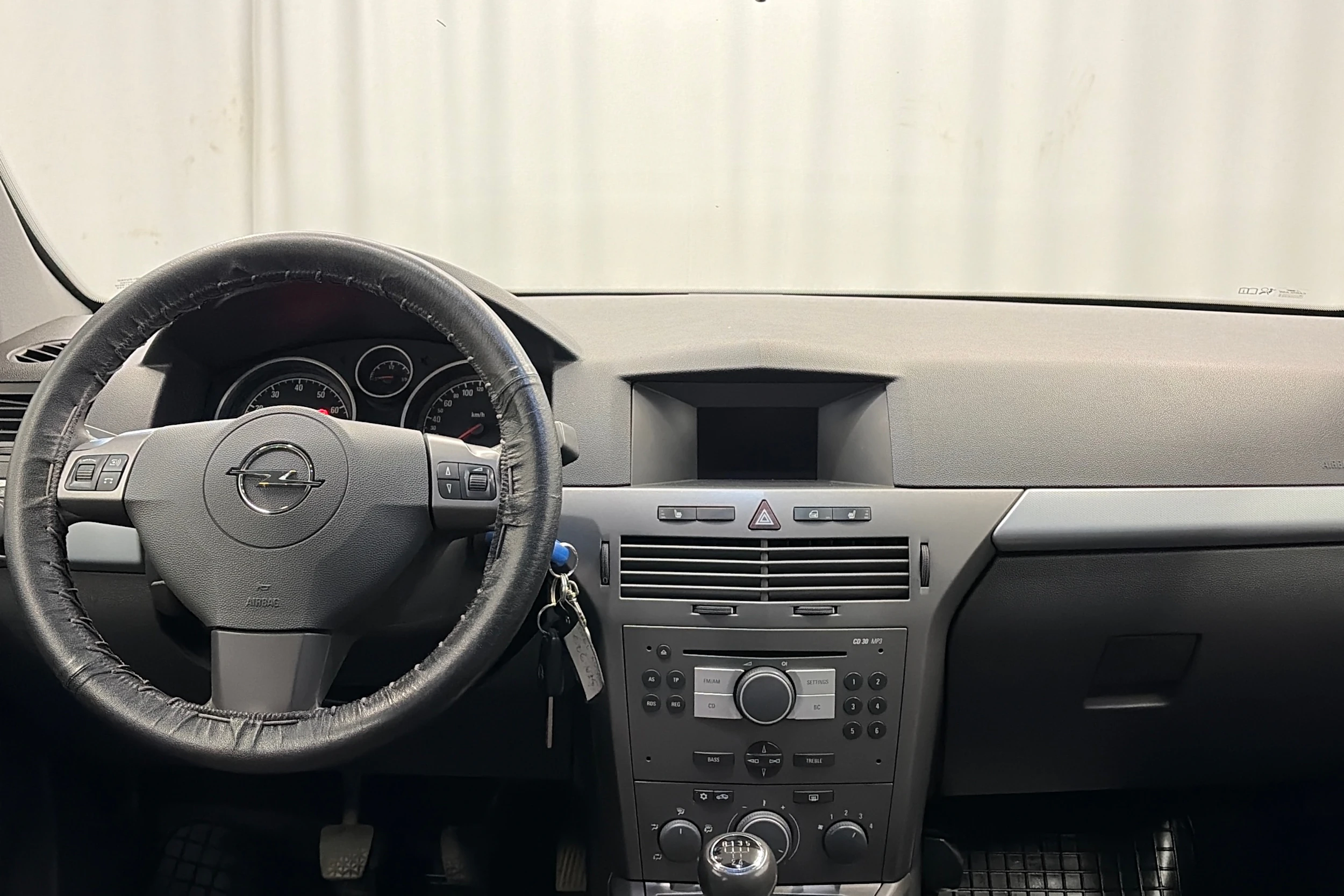 sininen Opel Astra 2006 kuva 15.
