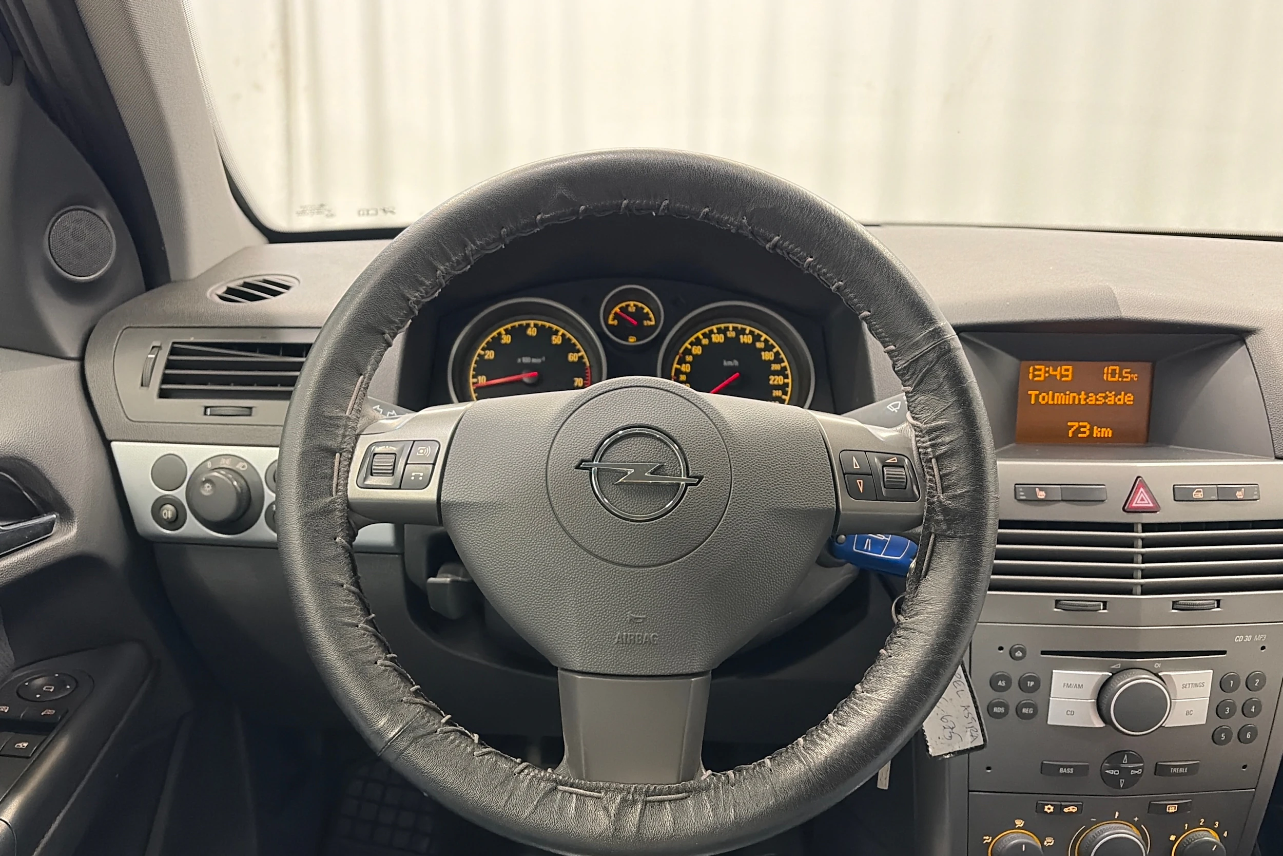sininen Opel Astra 2006 kuva 16.