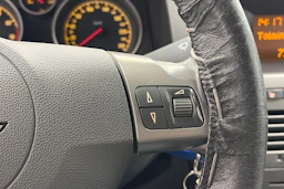 sininen Opel Astra 2006 kuva 21.