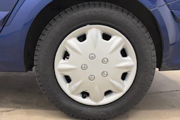 sininen Opel Astra 2006 kuva 27.