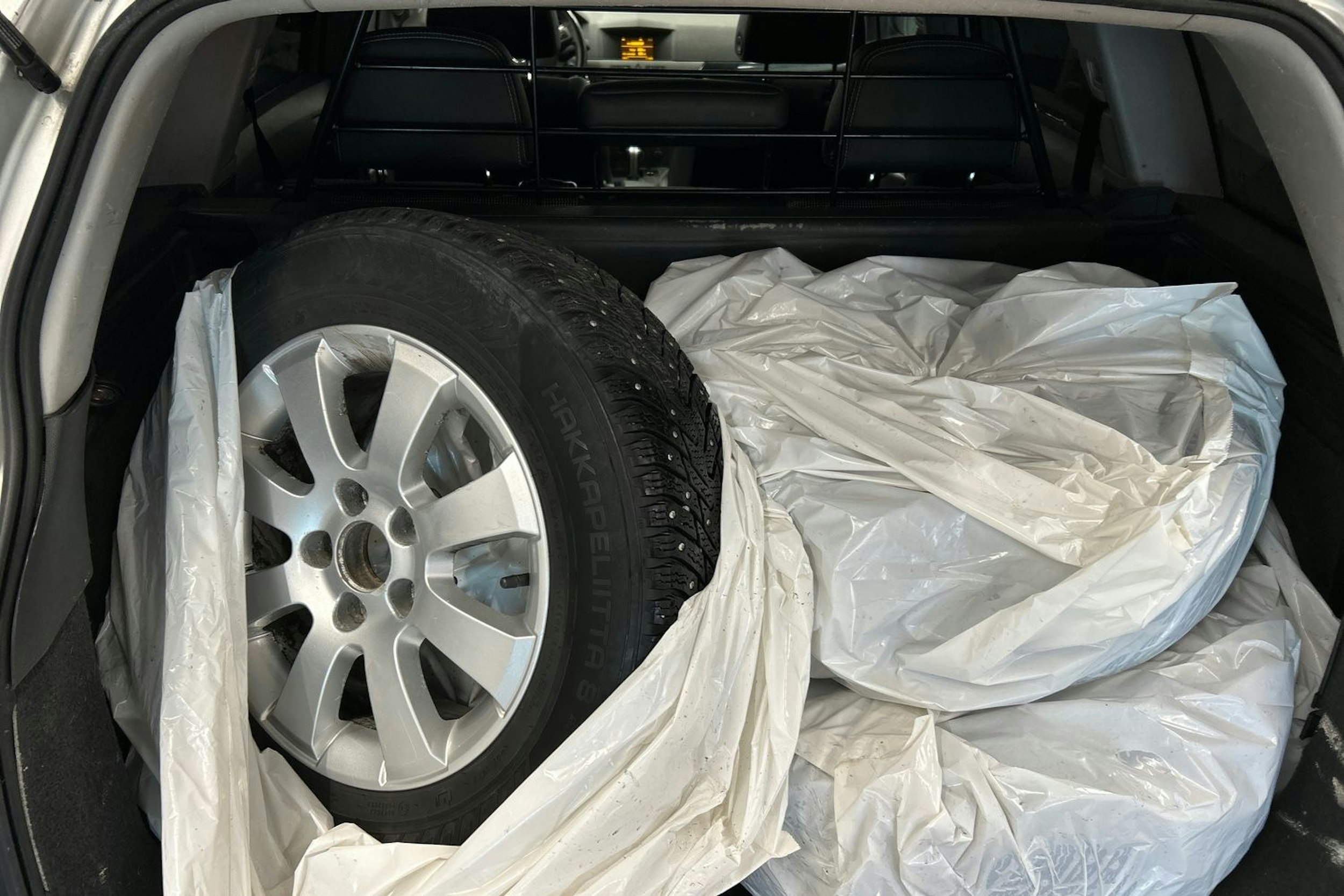 hopea Opel Astra 2006 kuva 13.