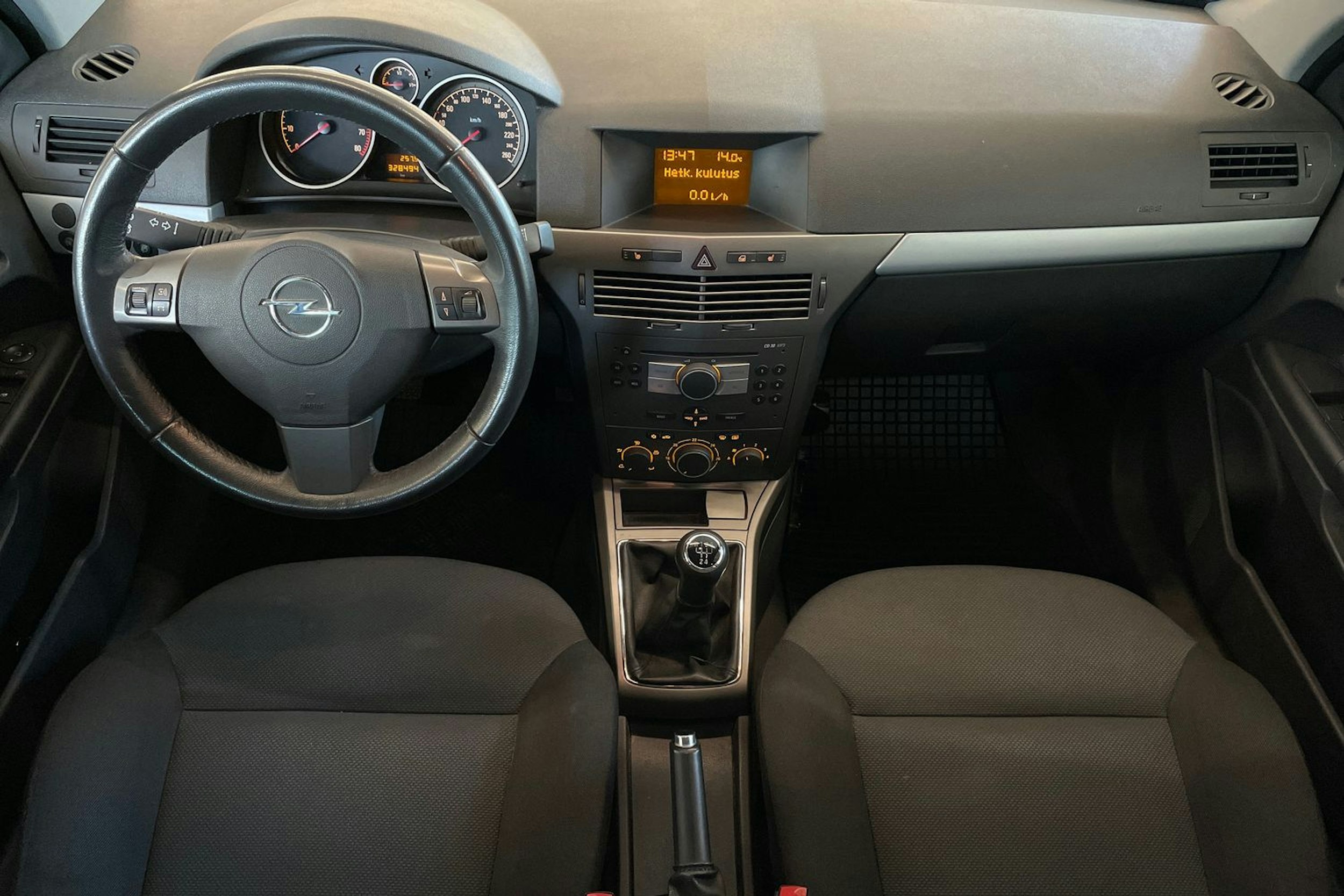 sininen Opel Astra 2006 kuva 9.