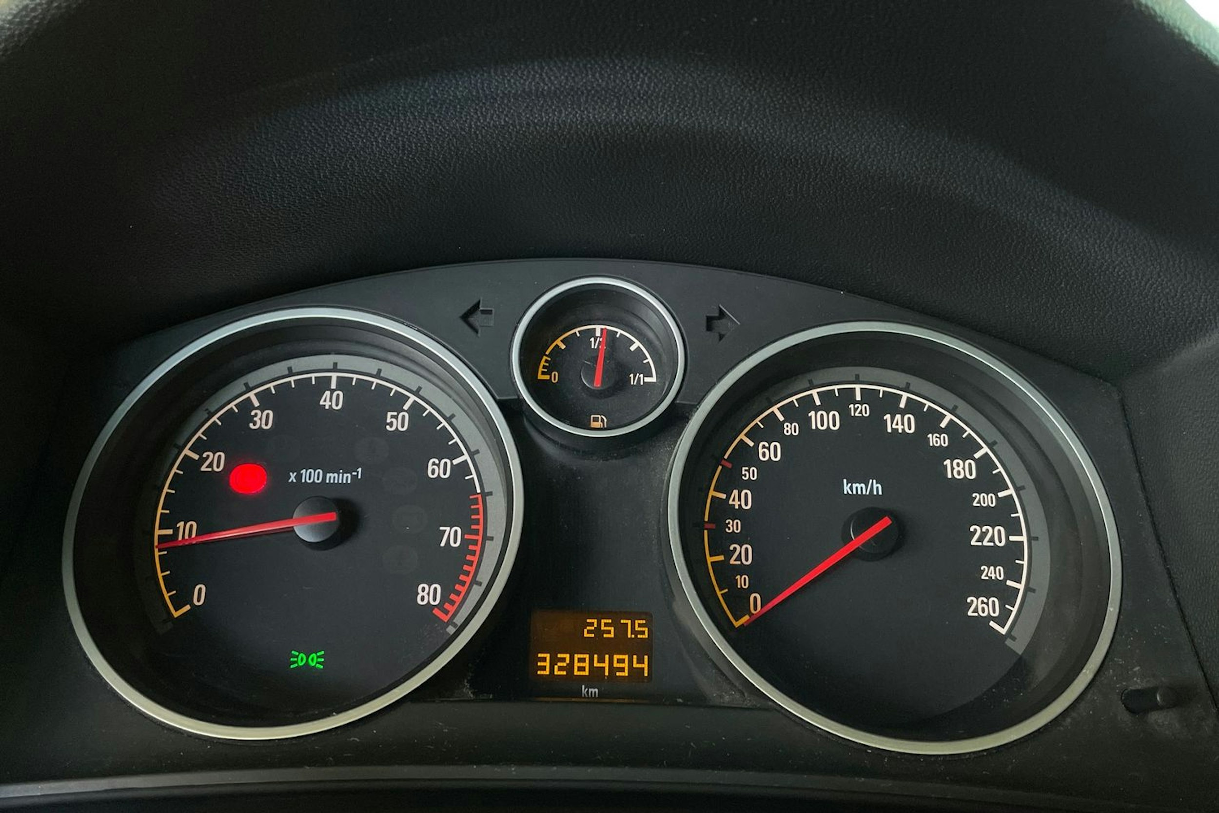 sininen Opel Astra 2006 kuva 16.