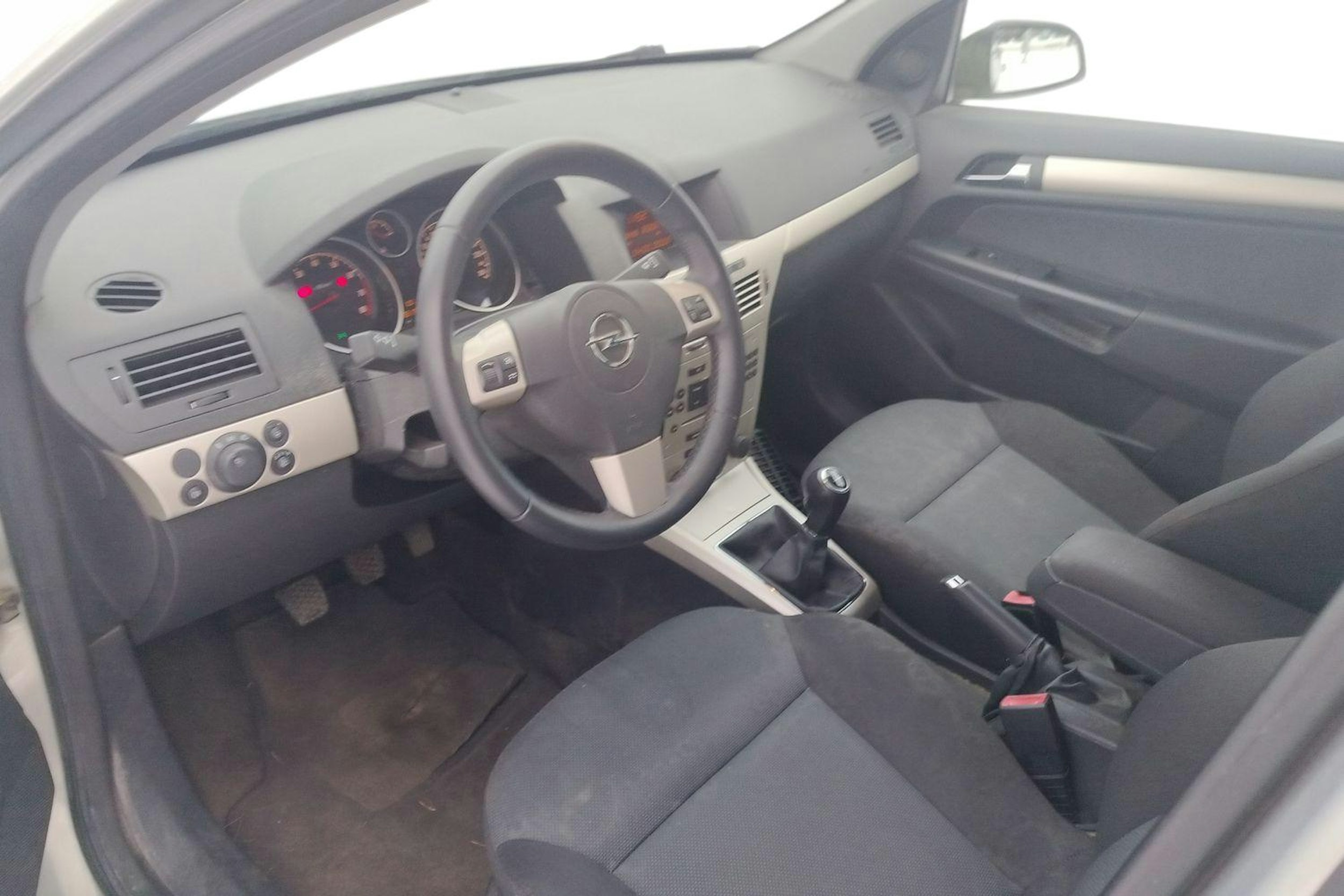 met. ruskea (beige) Opel Astra 2007 kuva 7.