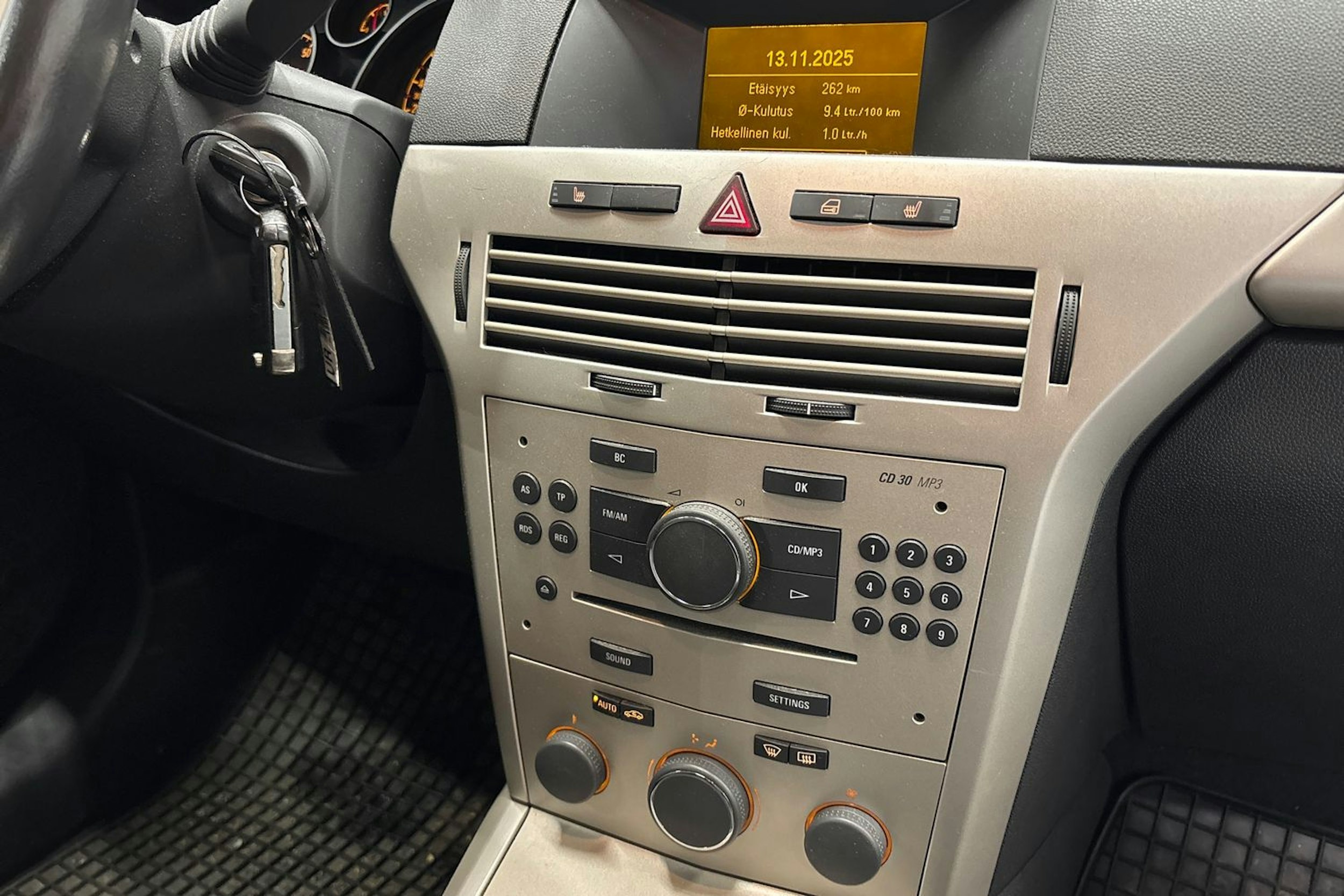 harmaa Opel Astra 2008 kuva 14.