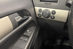 hopea Opel Astra 2008 kuva 16.