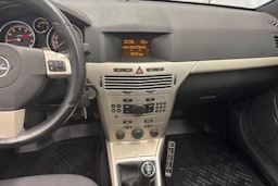 hopea Opel Astra 2008 kuva 28.
