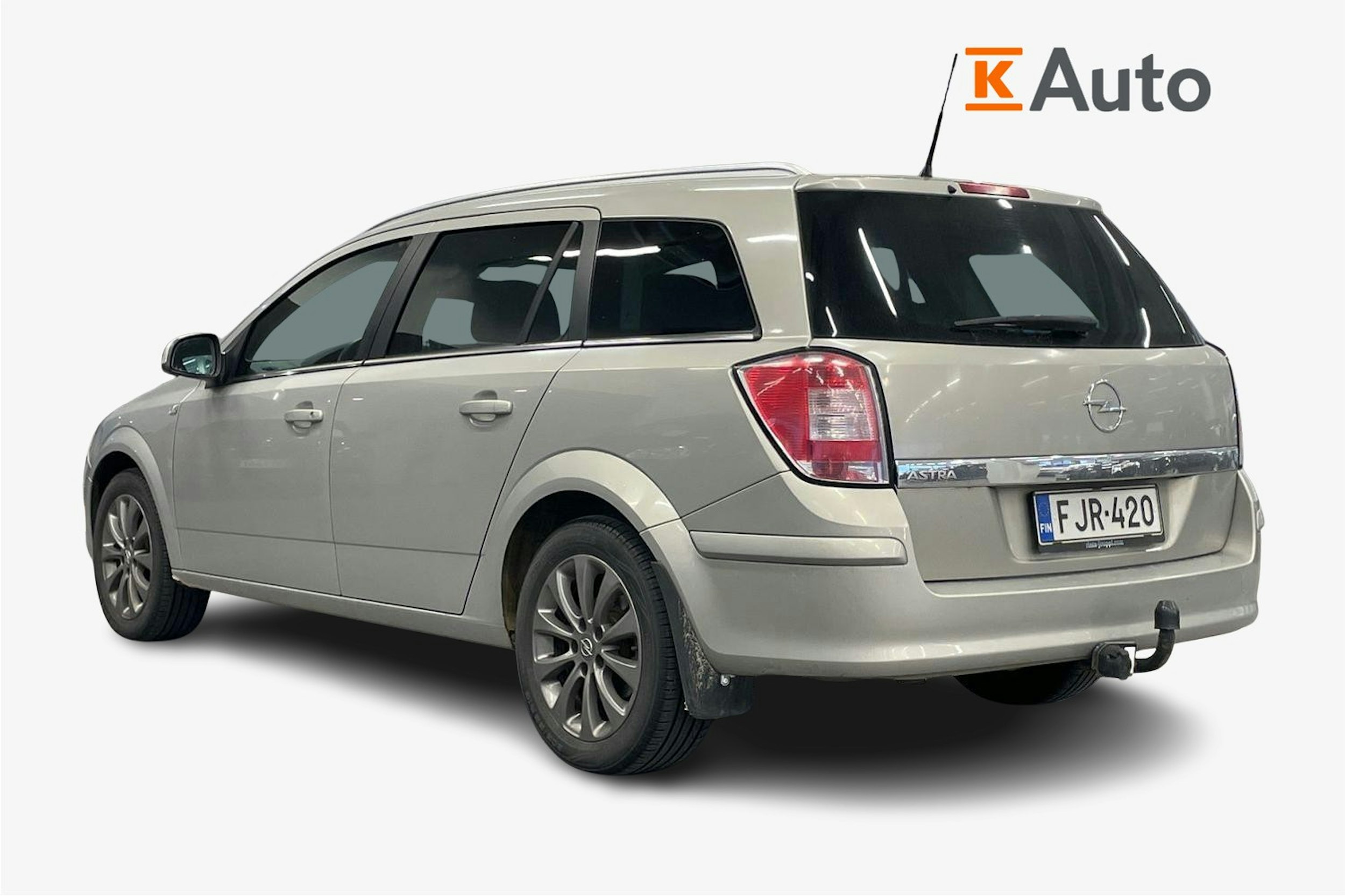 Ruskea (beige) Opel ASTRA 2010 kuva 2.