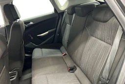 harmaa Opel Astra 2010 kuva 8.