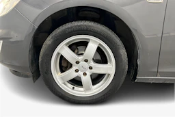 harmaa Opel Astra 2010 kuva 9.