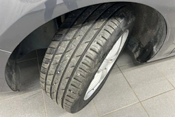 harmaa Opel Astra 2010 kuva 10.