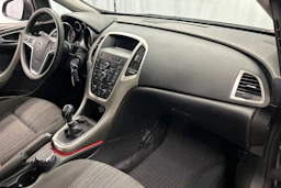 harmaa Opel Astra 2010 kuva 12.
