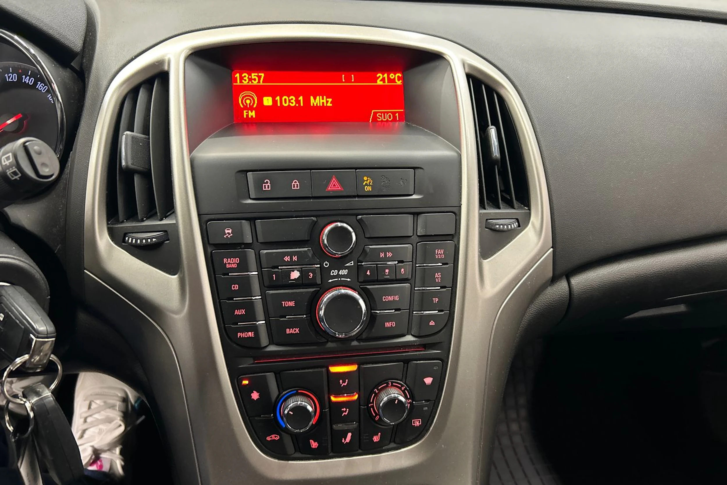 harmaa Opel Astra 2010 kuva 18.