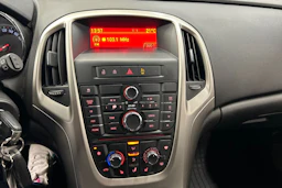 harmaa Opel Astra 2010 kuva 18.