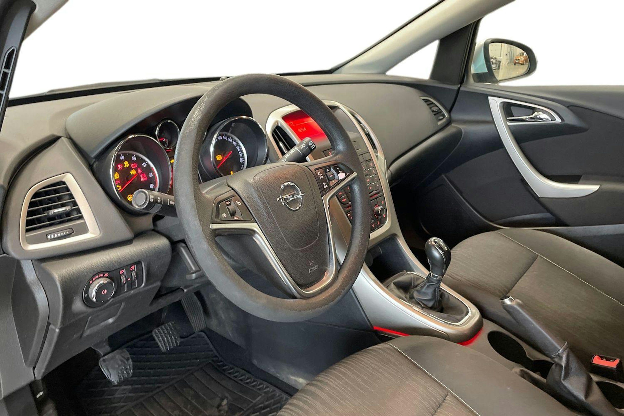 hopea Opel Astra 2010 kuva 7.