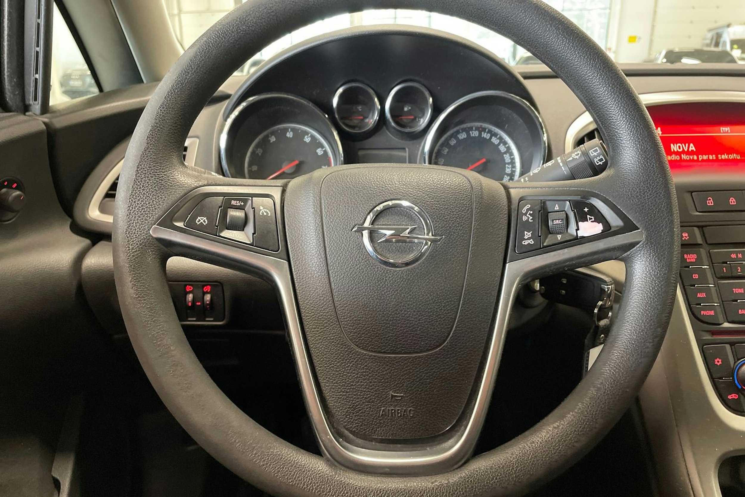 hopea Opel Astra 2010 kuva 15.