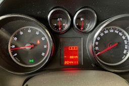 hopea Opel Astra 2010 kuva 18.