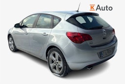 hopea Opel Astra 2011 kuva 2.